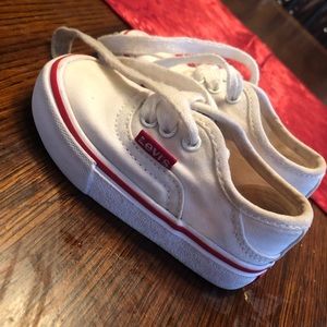 Toddler 6C Levi’s Canvas Sneakers